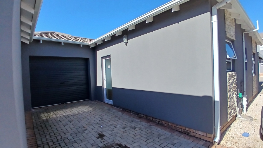 To Let 2 Bedroom Property for Rent in Overbaakens Eastern Cape